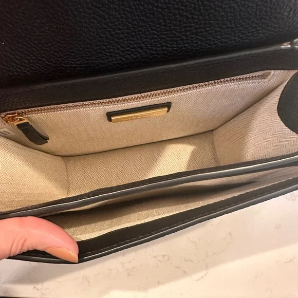 Tory Burch Black Crossbody Bag with Gold Logo - Picture 6 of 7